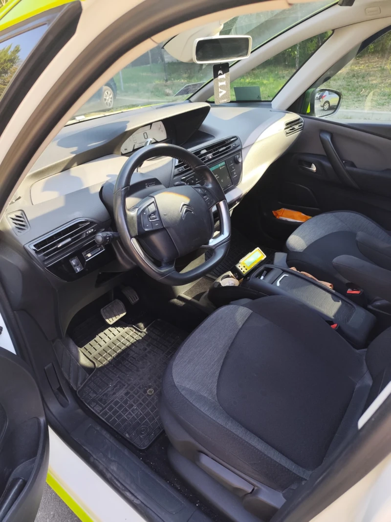 Citroen Spacetourer 1.5HDI, снимка 10 - Автомобили и джипове - 51682730