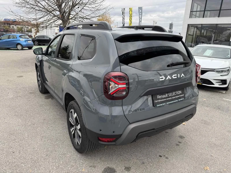 Dacia Duster 1.0Tce, снимка 4 - Автомобили и джипове - 52321603