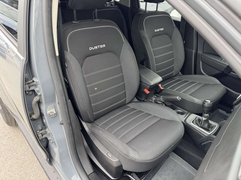 Dacia Duster 1.0Tce, снимка 9 - Автомобили и джипове - 52321603