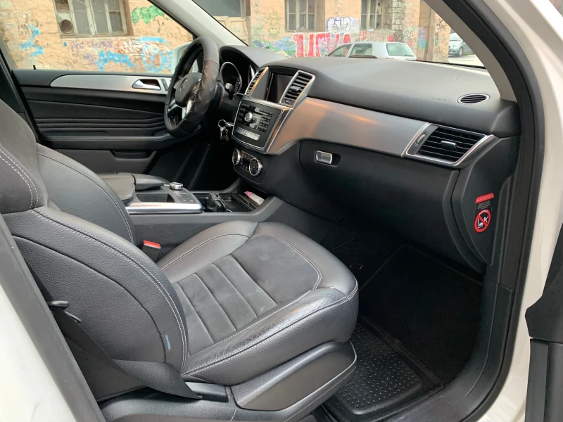 Mercedes-Benz ML 250 ML250, снимка 13 - Автомобили и джипове - 52618519