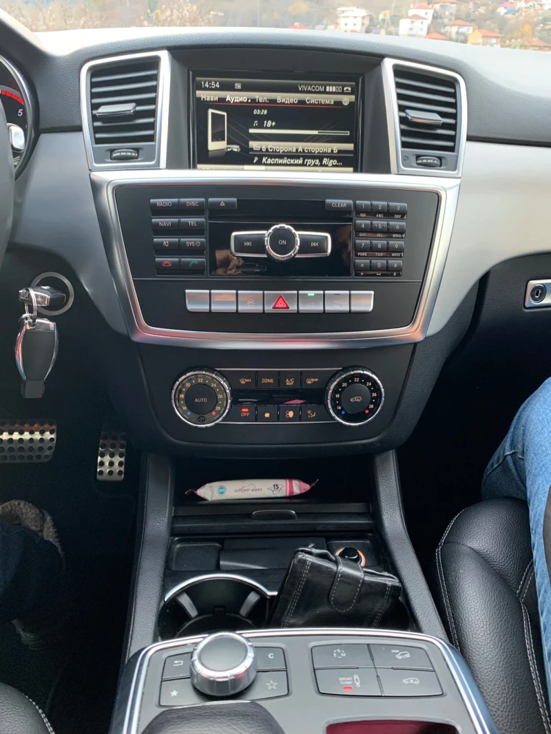 Mercedes-Benz ML 250 ML250, снимка 8 - Автомобили и джипове - 52618519