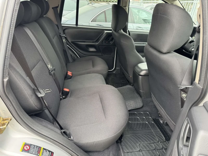 Jeep Grand cherokee, снимка 4 - Автомобили и джипове - 53198931