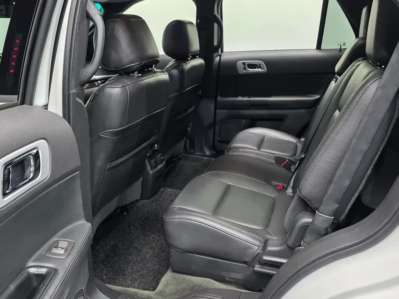 Ford Explorer 3.5 AWD - САМО 30% АВАНС, снимка 11 - Автомобили и джипове - 56368593