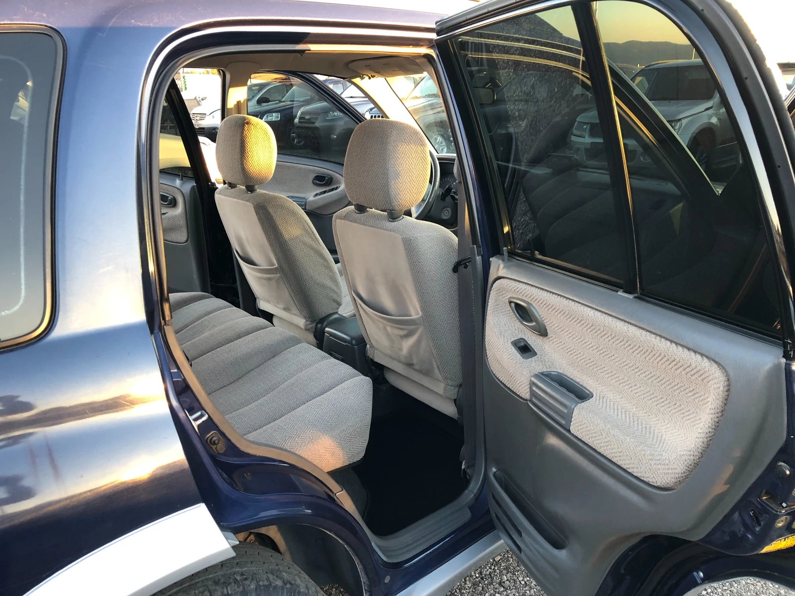 Suzuki Grand vitara 2.0 GAZ  | Mobile.bg   12