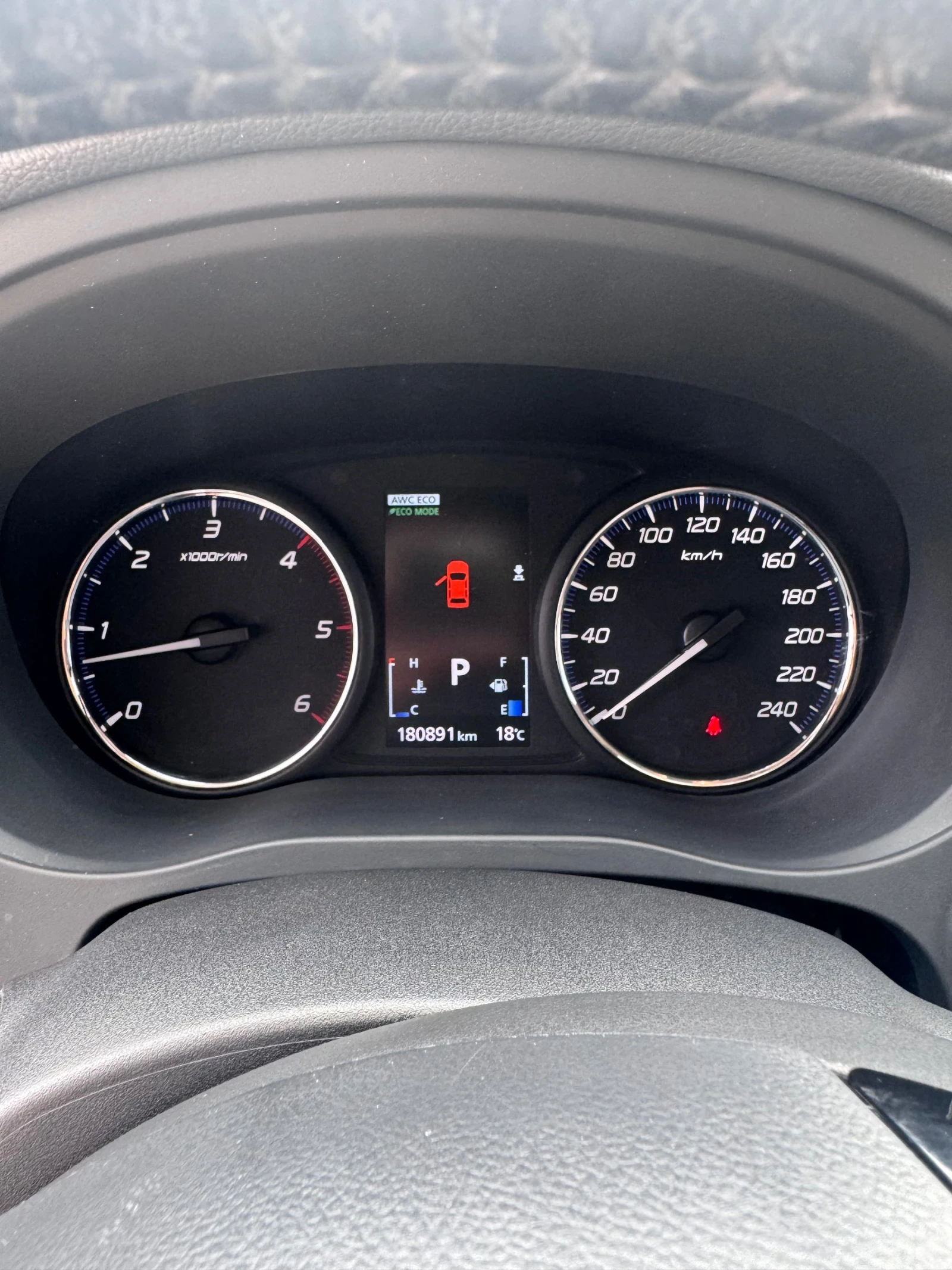 Mitsubishi Outlander * 6+ 1* TOP*  - изображение 8