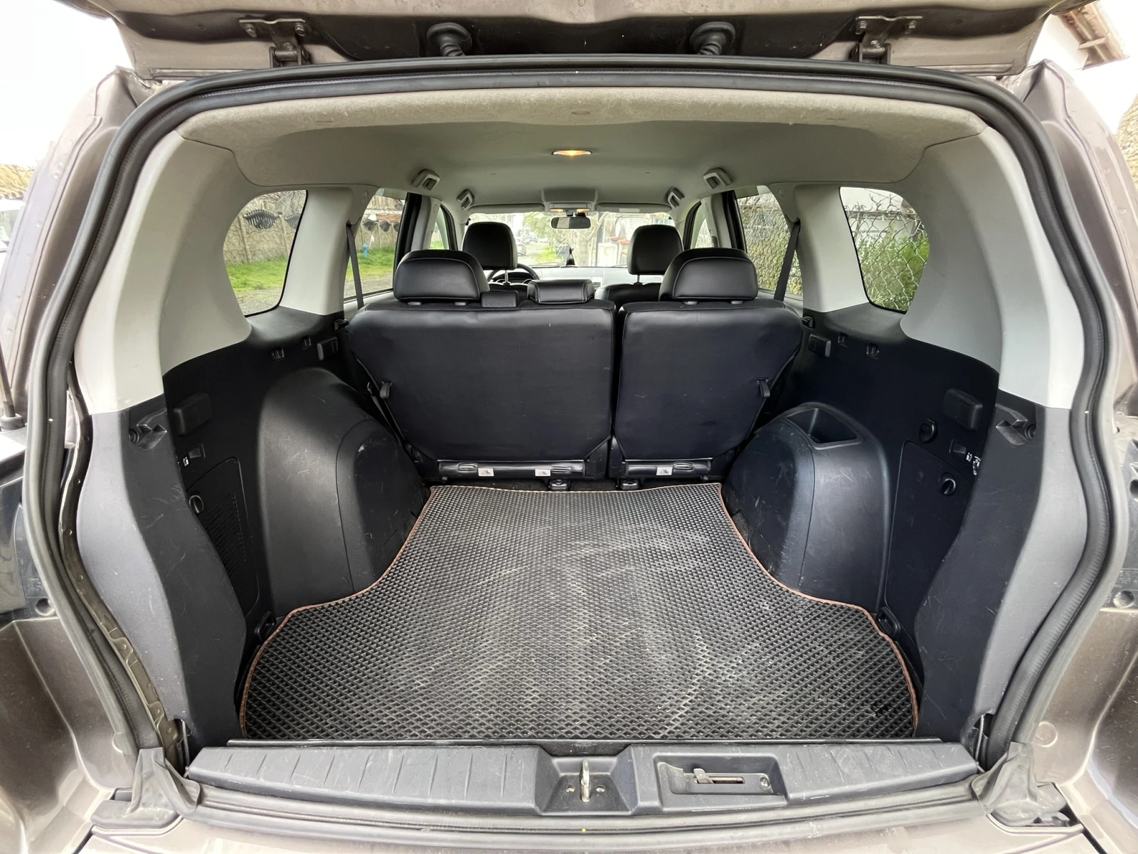 Mitsubishi Outlander 2.4 4WD, снимка 10 - Автомобили и джипове - 53669499