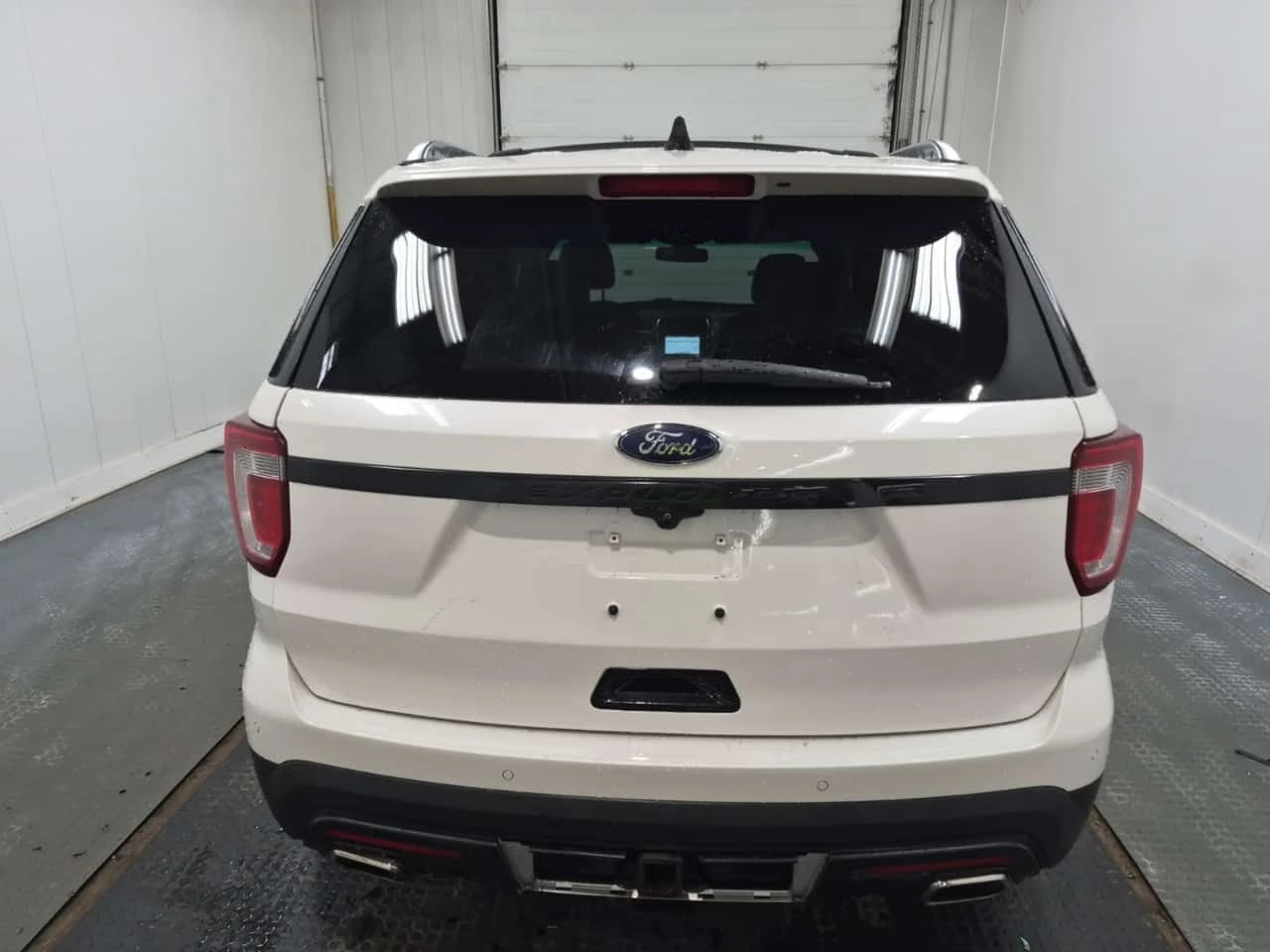 Ford Explorer * Platinum * АВТОКРЕДИТ * ОТ ПРЕДСТАВИТЕЛСТВО , снимка 5 - Автомобили и джипове - 54878950
