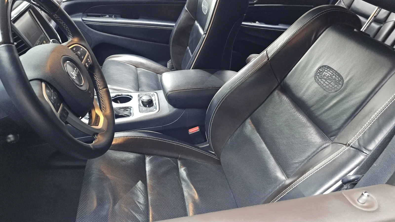 Jeep Grand cherokee 3.6* OVERLAND* FULL* КРАЙНА ЦЕНА ДО БЪЛГАРИЯ* , снимка 7 - Автомобили и джипове - 55125557