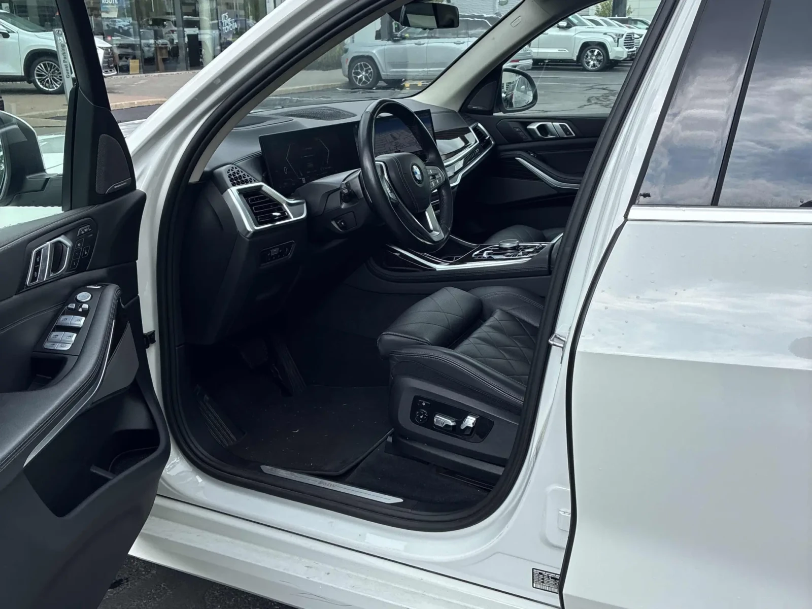 BMW X7 xDrive40i, снимка 7 - Автомобили и джипове - 55144003