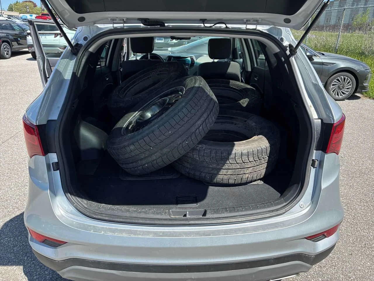 Hyundai Santa fe * 2.4L AWD * АВТОКРЕДИТ БЕЗ ПЪРВОНАЧАЛАН ВНОСКА* , снимка 12 - Автомобили и джипове - 55310744