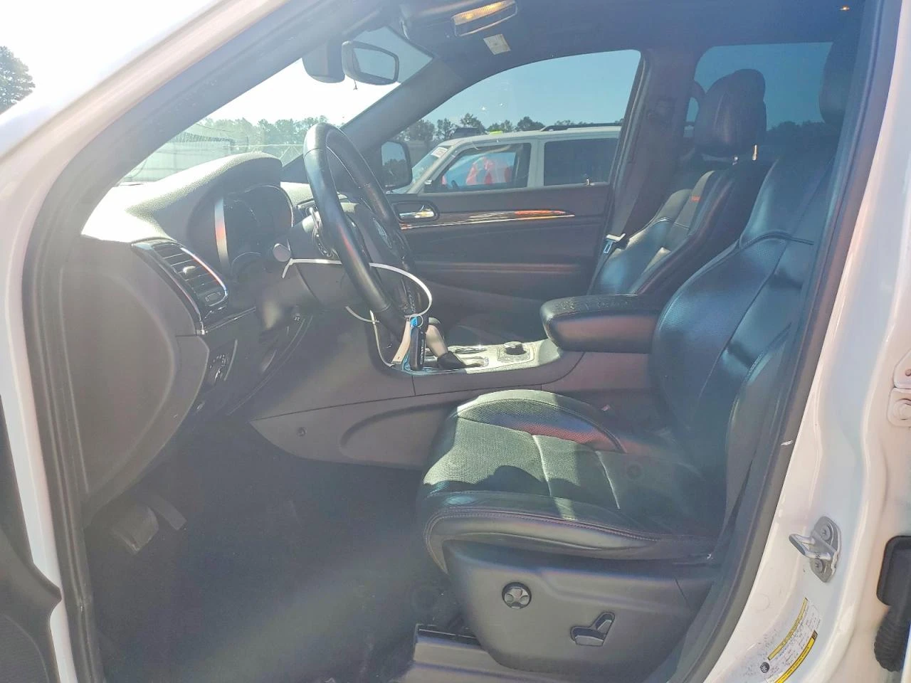 Jeep Grand cherokee 5.7 TRAILHAWK, снимка 7 - Автомобили и джипове - 55484059