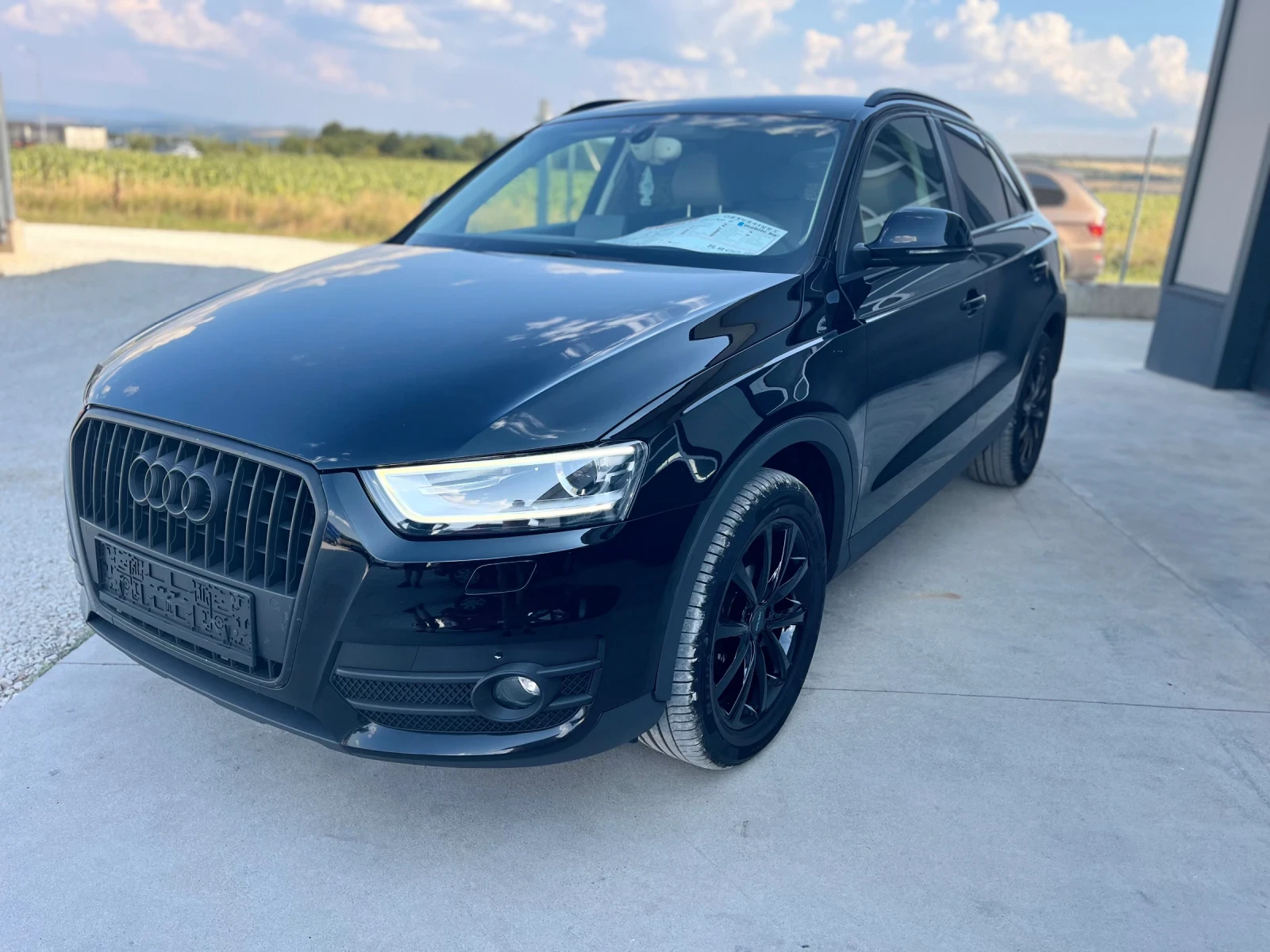 Audi Q3 2.0TDI, снимка 3 - Автомобили и джипове - 55597381
