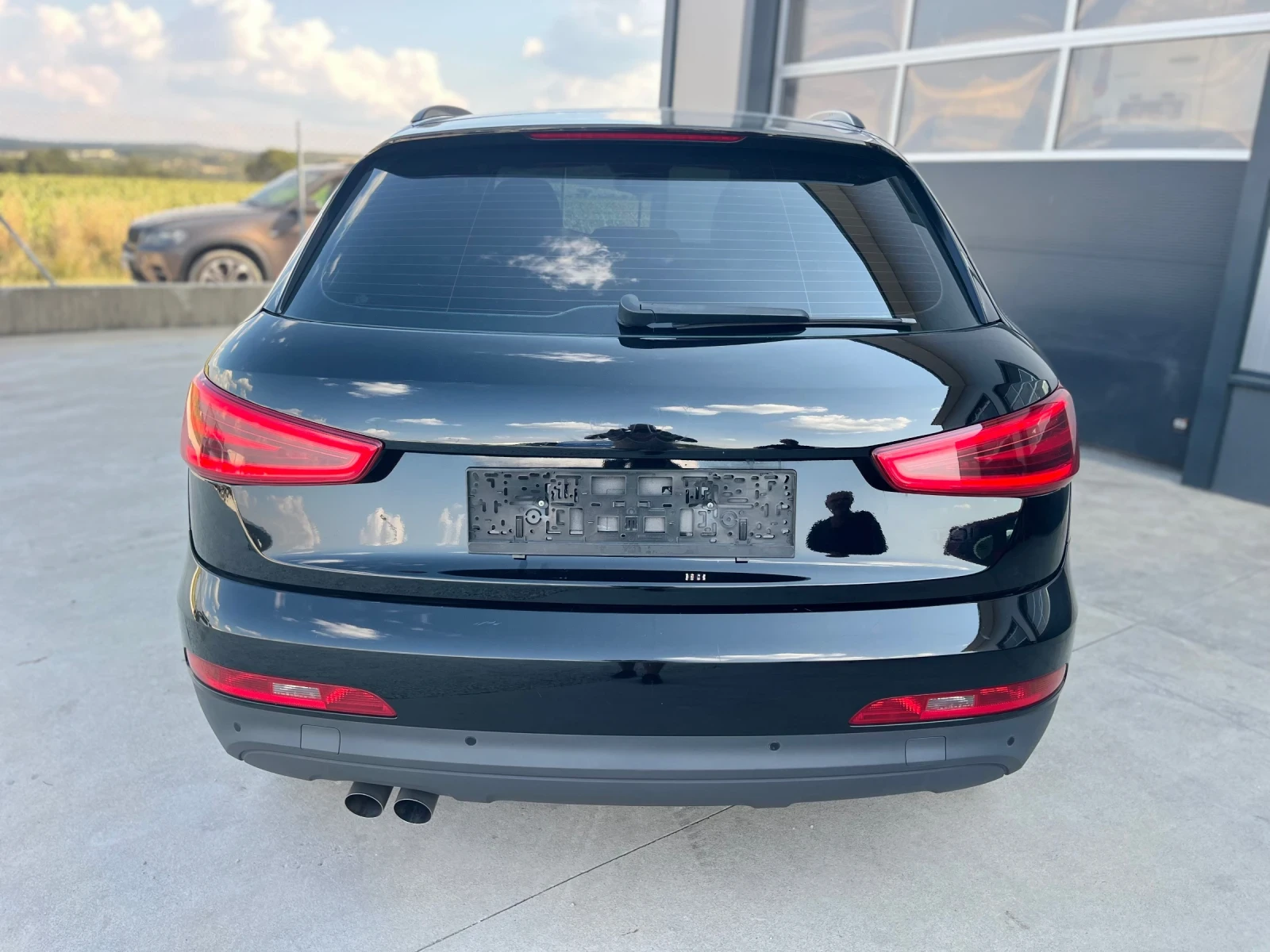 Audi Q3 2.0TDI, снимка 6 - Автомобили и джипове - 55597381