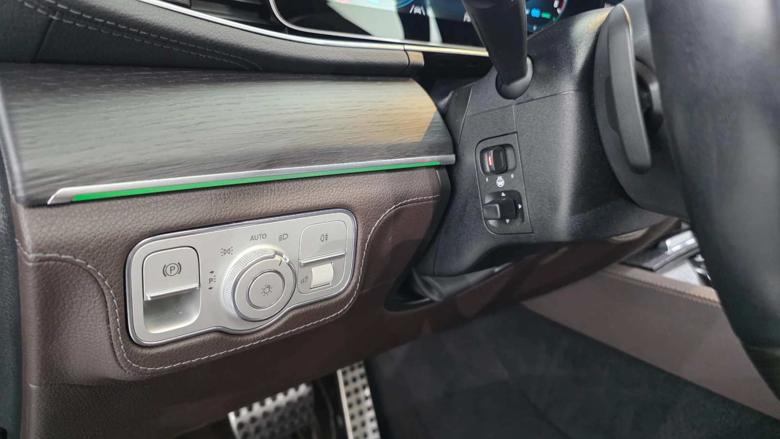 Mercedes-Benz GLS580 GLS 580 4MATIC | HUD | 360  камера | Масаж, снимка 13 - Автомобили и джипове - 55853103