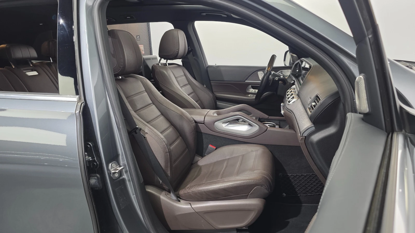 Mercedes-Benz GLS580 GLS 580 4MATIC | HUD | 360  камера | Масаж, снимка 10 - Автомобили и джипове - 55853103