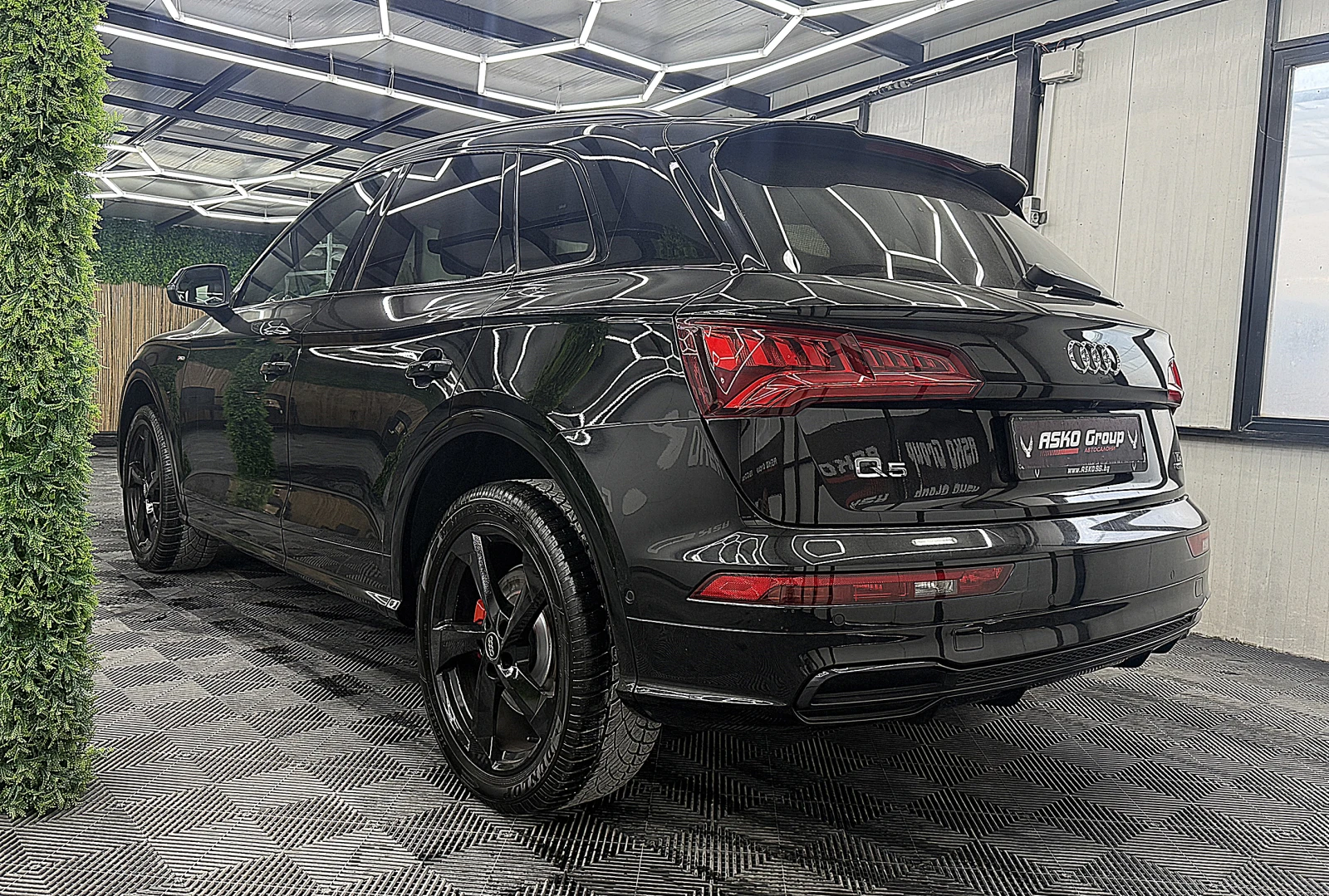 Audi Q5 5.0TDI/S-line/PANORAMA/KeylessGO/360-K/ЛИЗИНГ, снимка 4 - Автомобили и джипове - 55937063