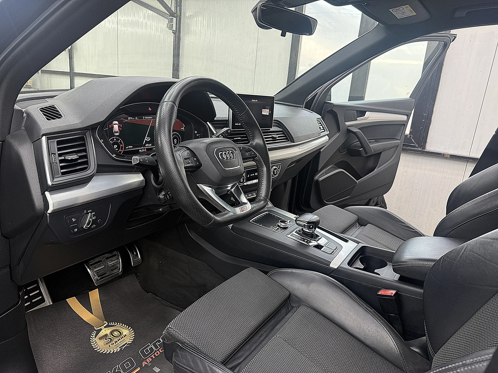Audi Q5 5.0TDI/S-line/PANORAMA/KeylessGO/360-K/ЛИЗИНГ, снимка 12 - Автомобили и джипове - 55937063