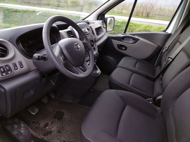 Nissan NV300 6 скорости, темпомат, партроник, , снимка 12 - Бусове и автобуси - 49742963