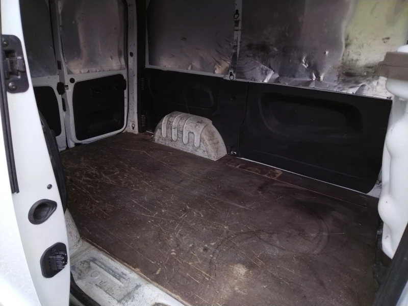 Nissan NV300 6 скорости, темпомат, партроник, , снимка 9 - Бусове и автобуси - 49742963