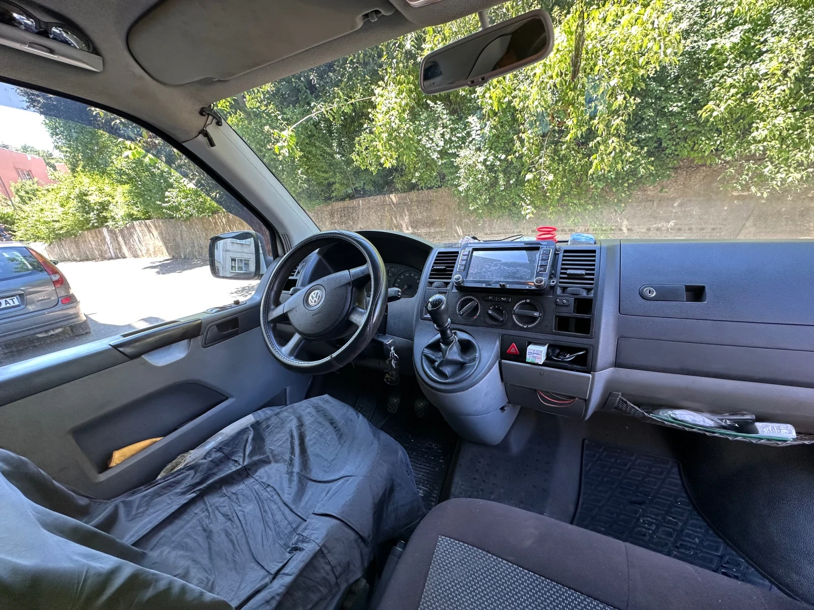 VW T5, снимка 9 - Бусове и автобуси - 55288334