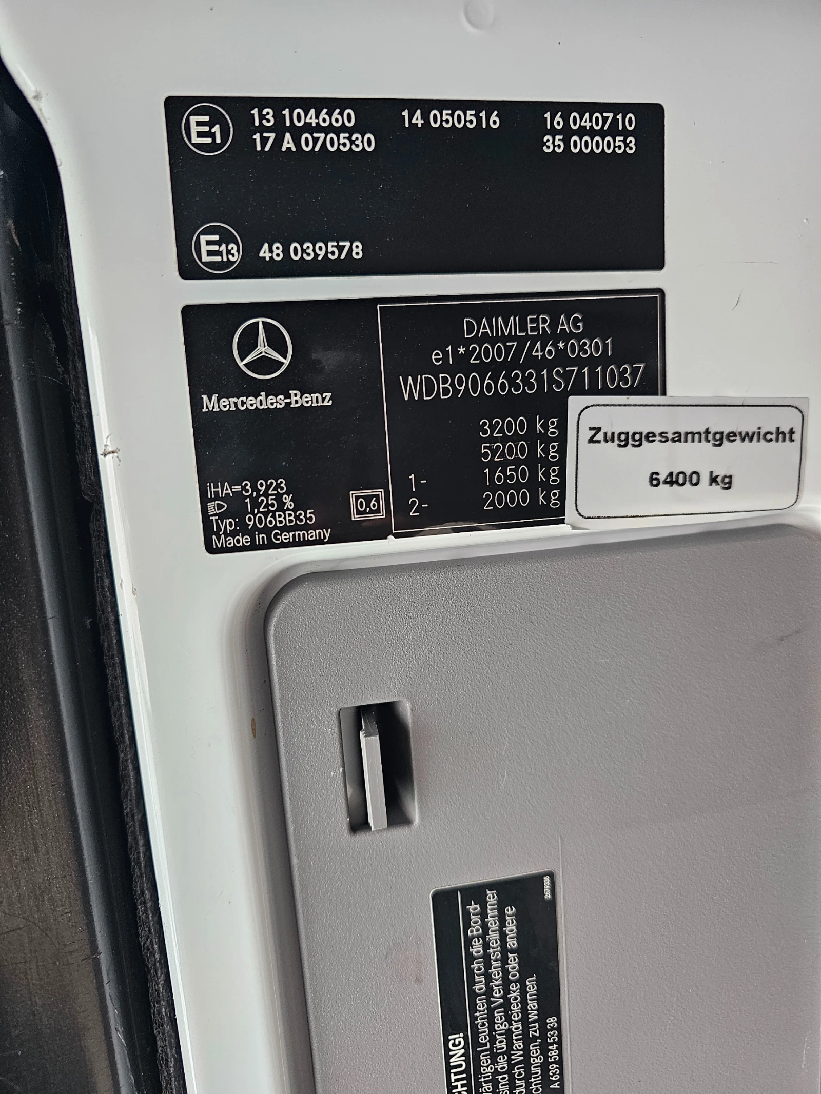 Mercedes-Benz Sprinter 316 CDI 5+ 1 Местен Климатик Теглич , снимка 17 - Бусове и автобуси - 56238145