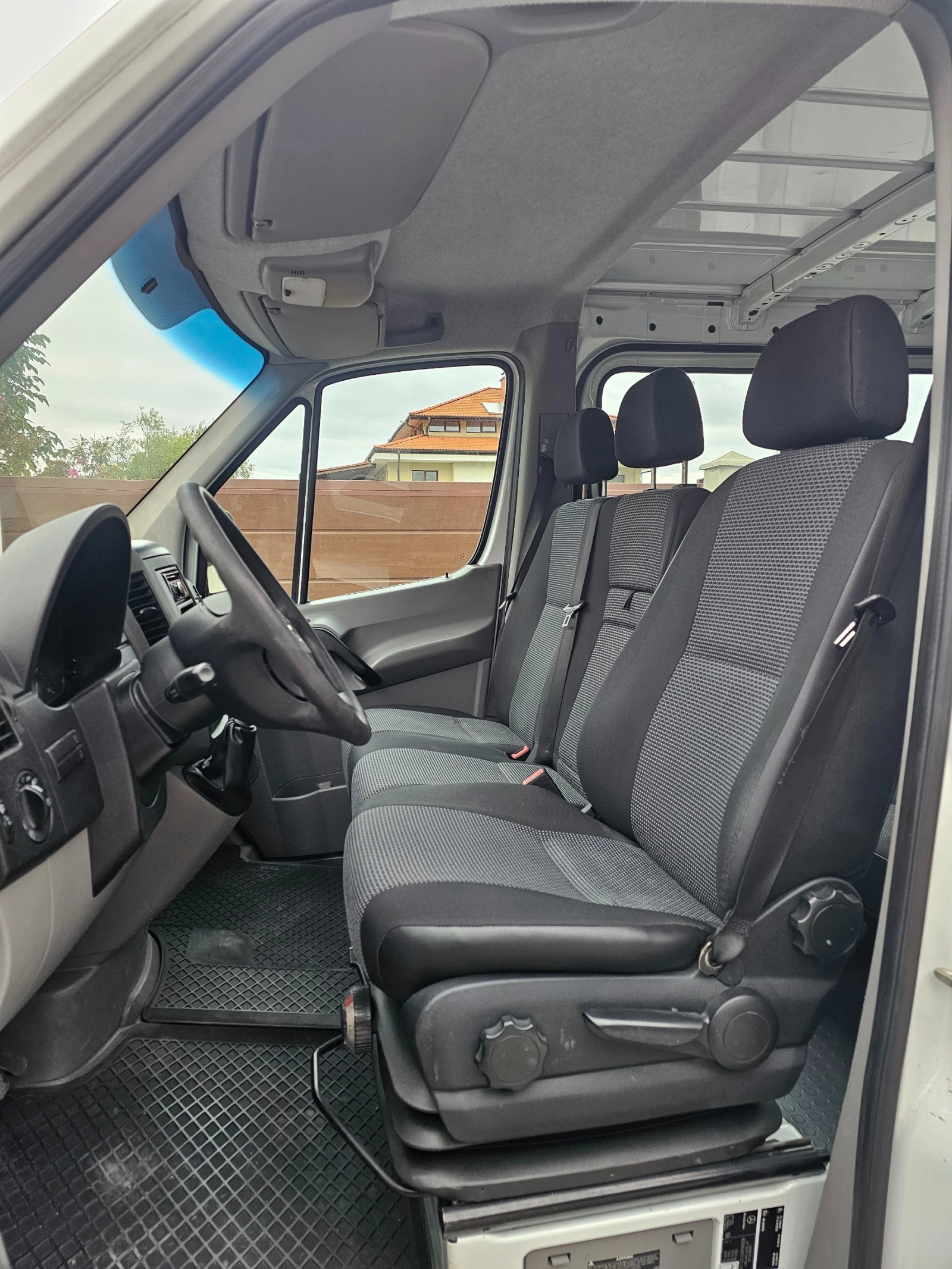 Mercedes-Benz Sprinter 316 CDI 5+ 1 Местен Климатик Теглич , снимка 5 - Бусове и автобуси - 56238145