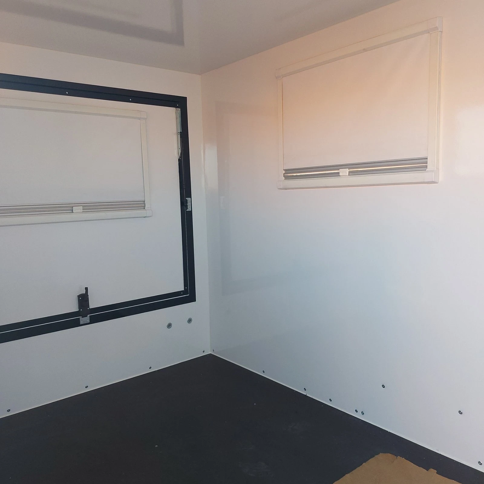 Каравана Други НОВО 750 килограма - изображение 6