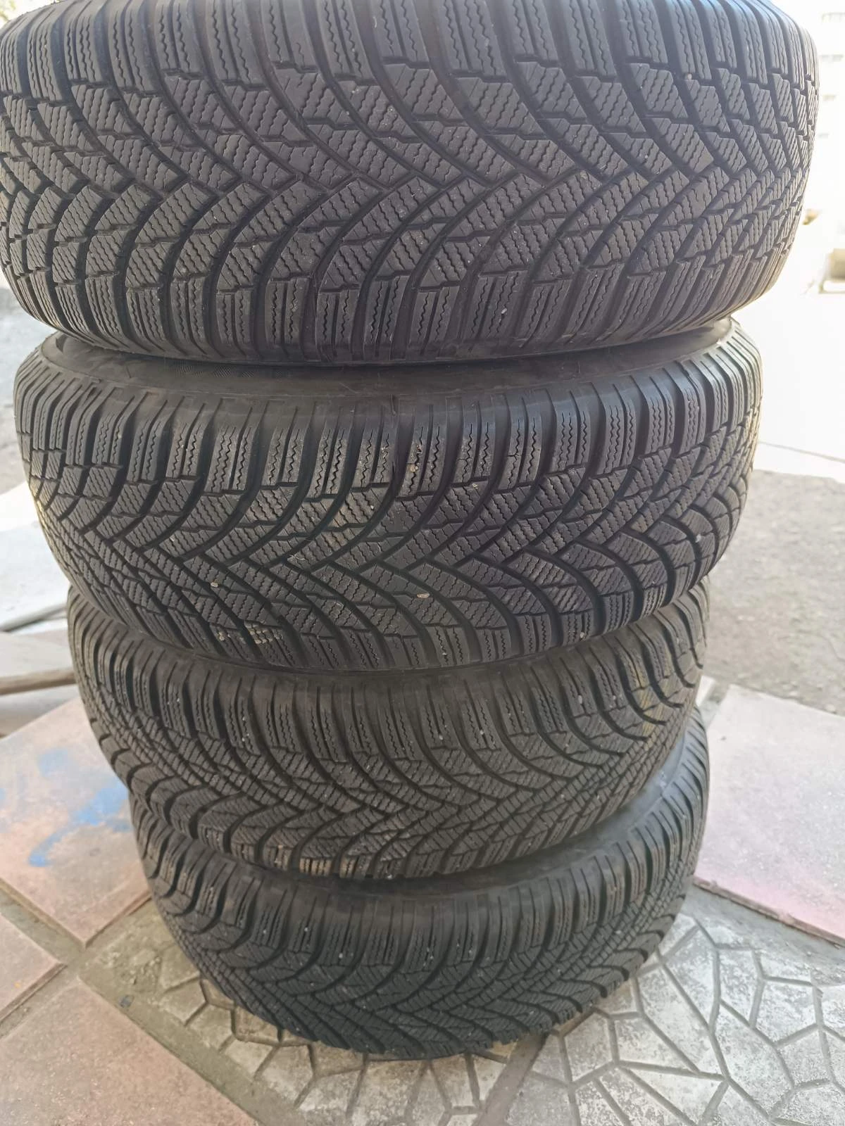 Гуми с джанти Firestone 195/65R15, снимка 2 - Гуми и джанти - 54514126