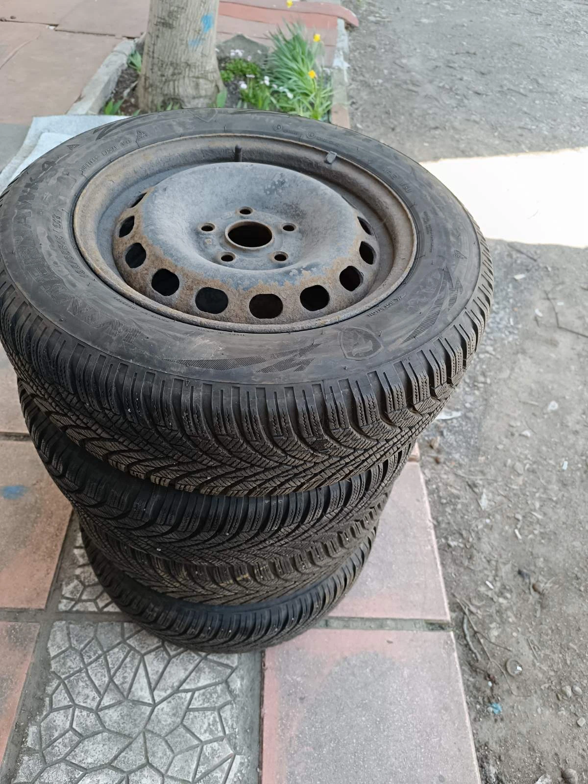 Гуми с джанти Firestone 195/65R15, снимка 4 - Гуми и джанти - 54514126