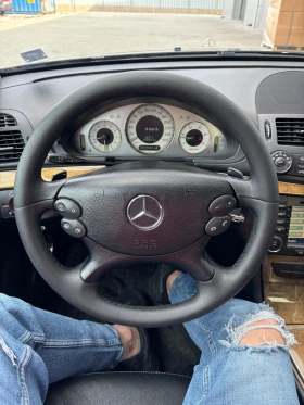 Mercedes-Benz E 320, снимка 4