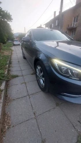 Mercedes-Benz C 220 Седан, снимка 6