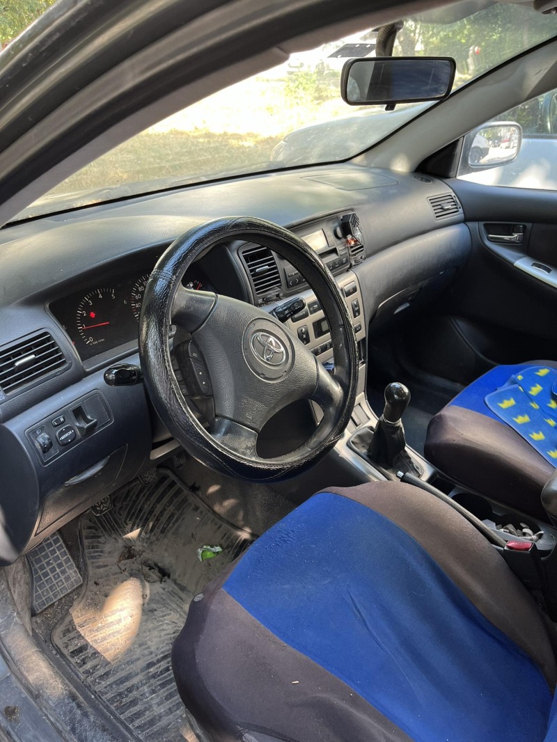 Toyota Corolla e120 с лек удар, снимка 10 - Автомобили и джипове - 46269835
