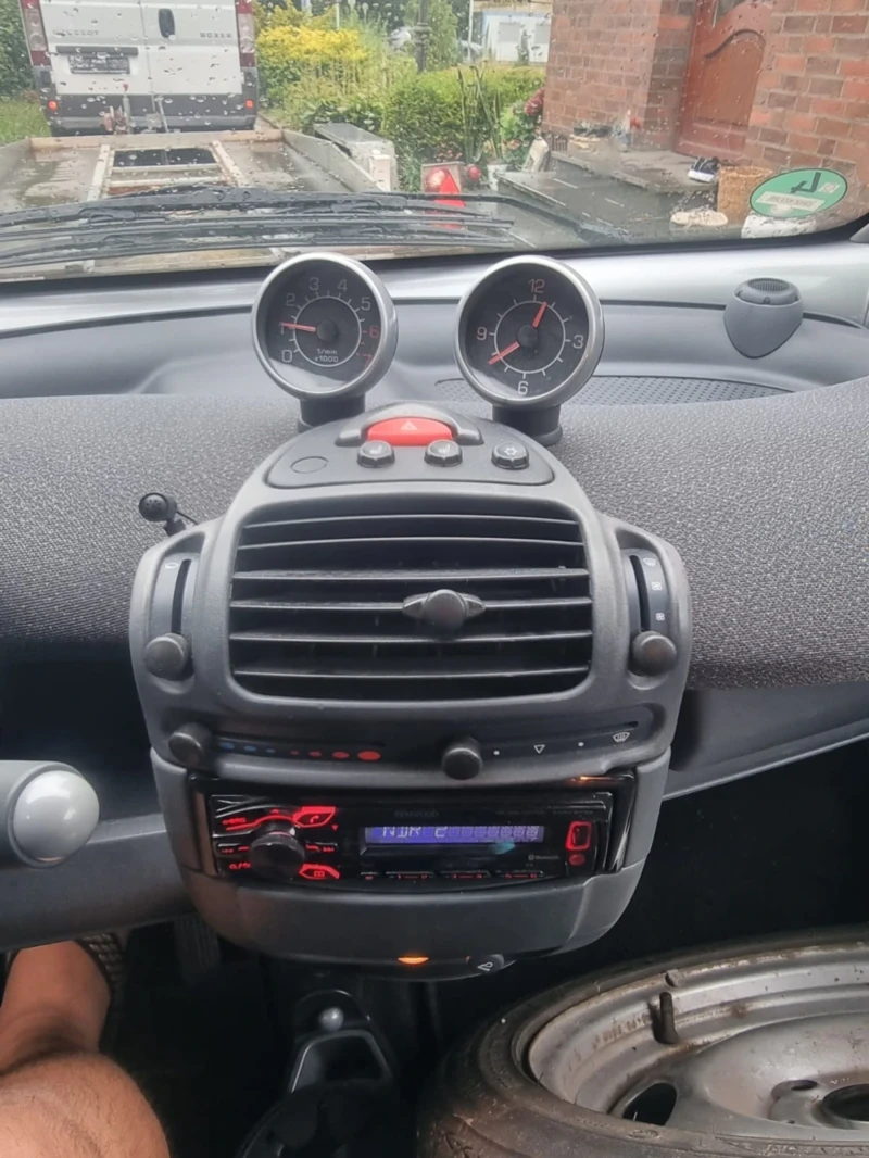 Smart Fortwo Cabrio, снимка 7 - Автомобили и джипове - 46928240