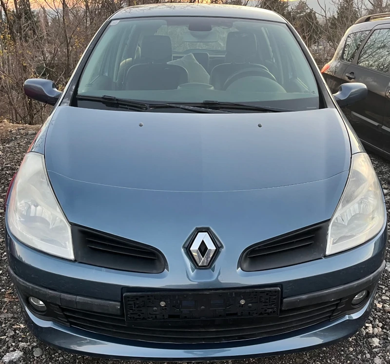 Renault Clio 1.5, снимка 1 - Автомобили и джипове - 48117229