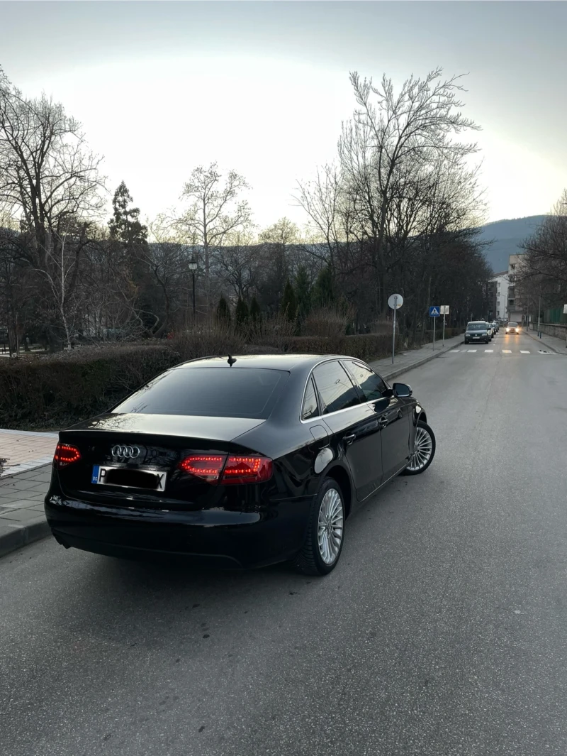 Audi A4  2.0TDI 8 степенен , снимка 5 - Автомобили и джипове - 48759436