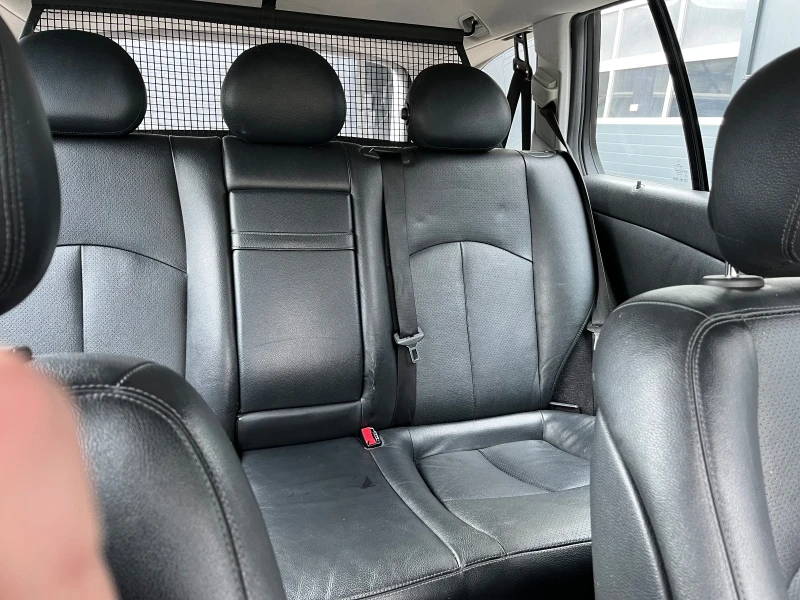 Mercedes-Benz E 220, снимка 14 - Автомобили и джипове - 52468040