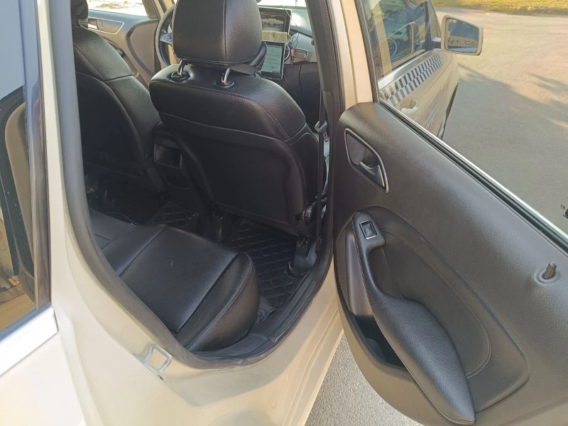 Mercedes-Benz B 180, снимка 10 - Автомобили и джипове - 51060559