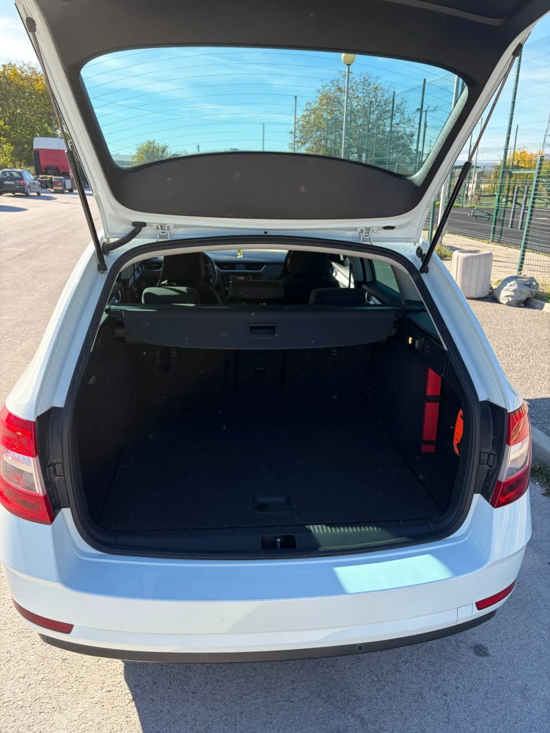 Skoda Octavia 1, 6 TDI, снимка 13 - Автомобили и джипове - 52495752