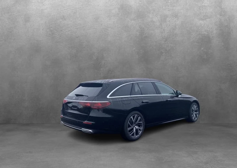 Mercedes-Benz E 220 Avantgarde/AHK/DigitalLight/360 , снимка 2 - Автомобили и джипове - 52646409