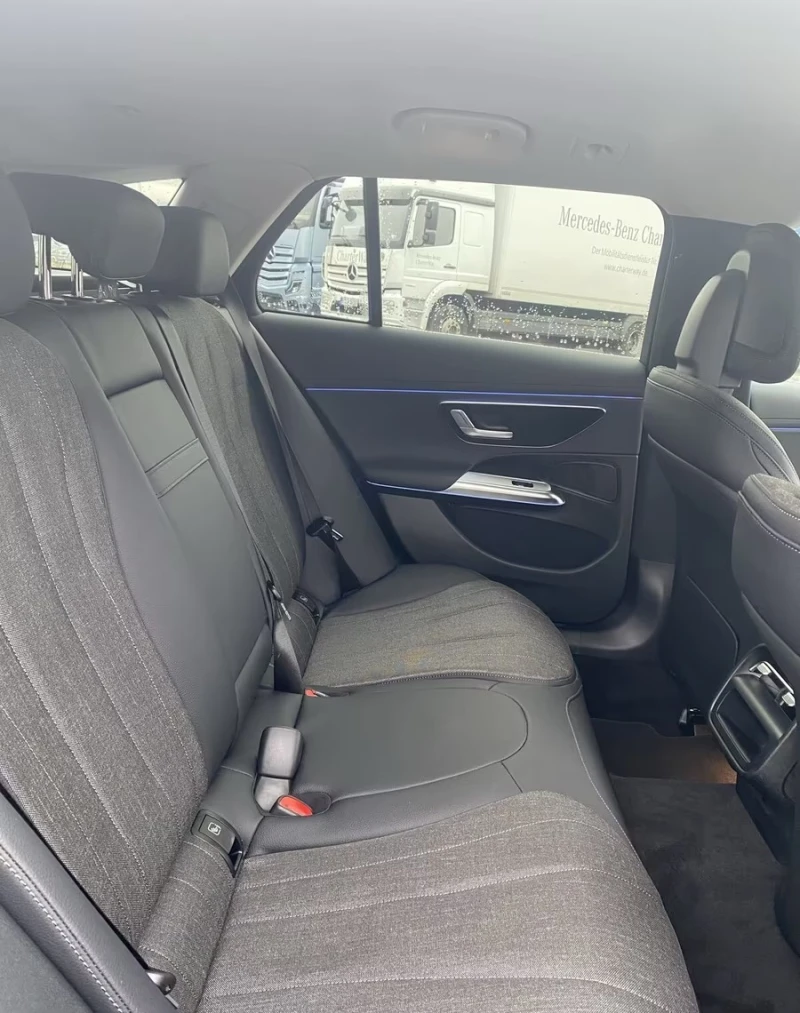 Mercedes-Benz E 220 Avantgarde/AHK/DigitalLight/360 , снимка 7 - Автомобили и джипове - 52646409