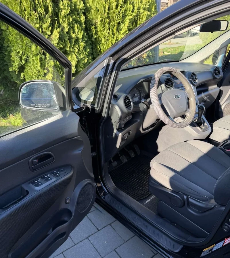 Kia Carens 2.0 бензин/ГАЗ, снимка 7 - Автомобили и джипове - 52735263