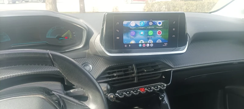 Peugeot 208 Лек автомобил , снимка 13 - Автомобили и джипове - 53534903