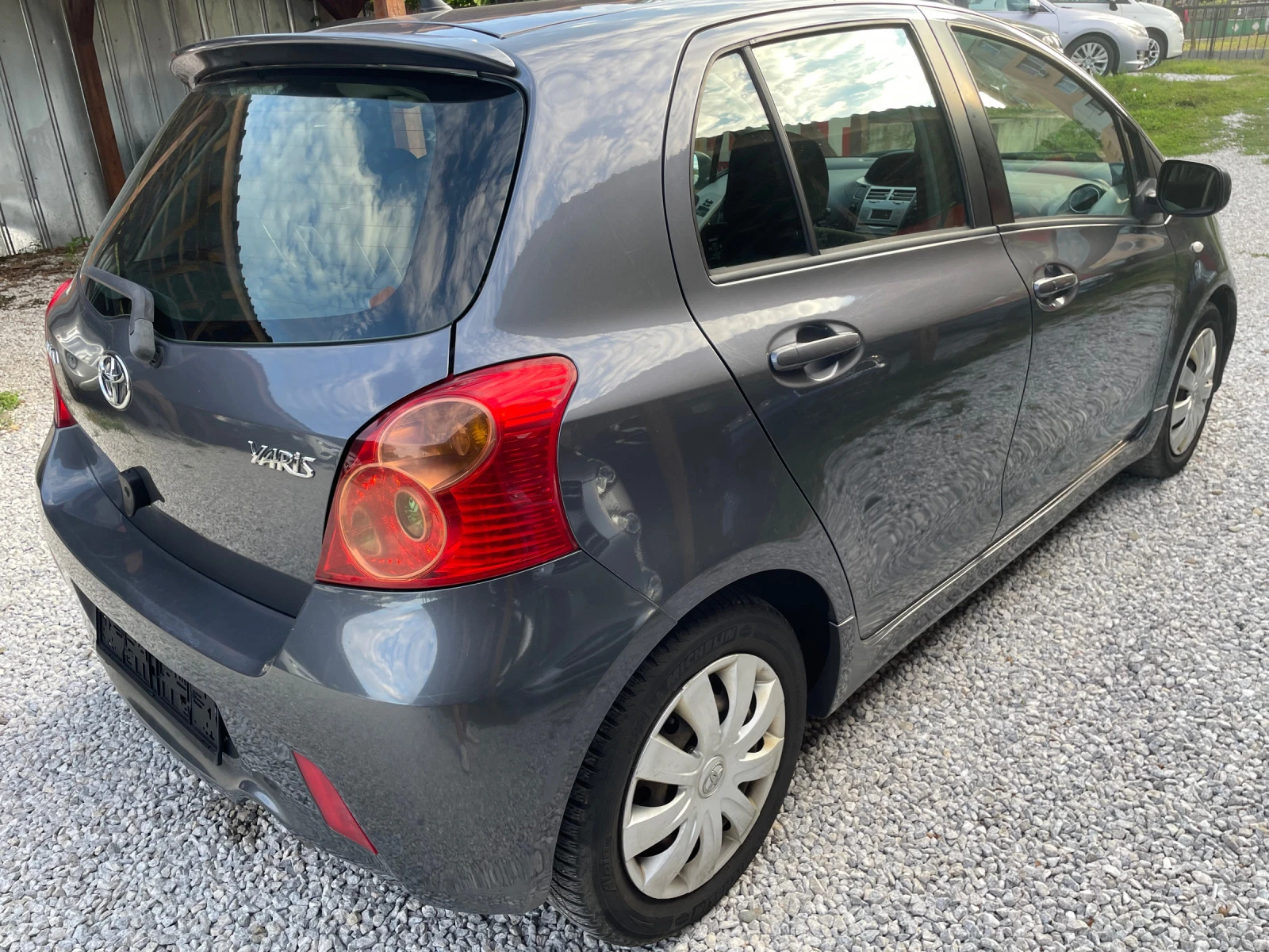 Toyota Yaris 1.8 i TS - изображение 4