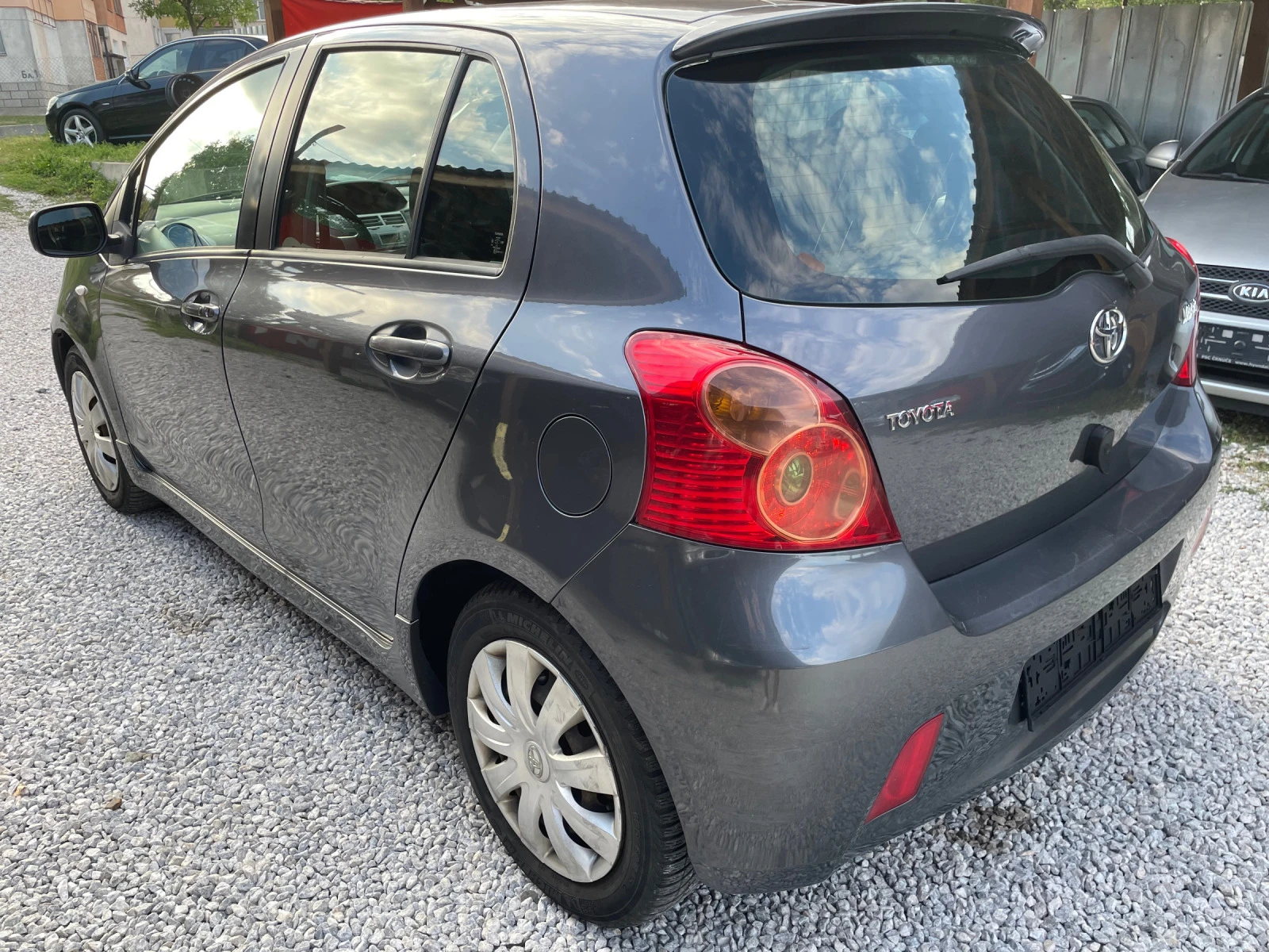 Toyota Yaris 1.8 i TS - изображение 3