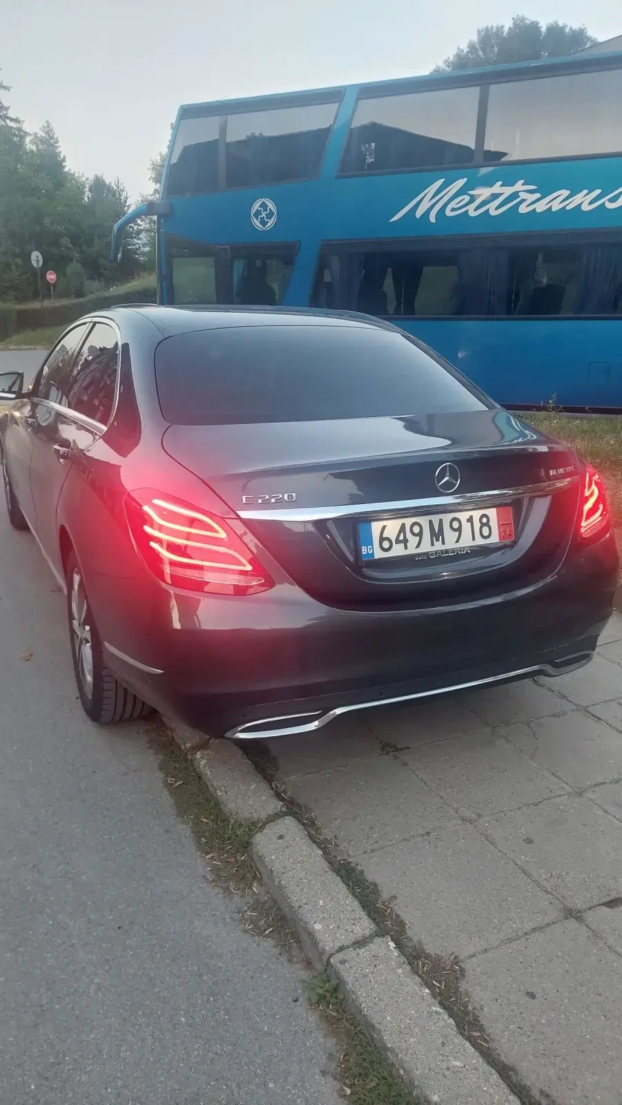 Mercedes-Benz C 220 Седан - изображение 2