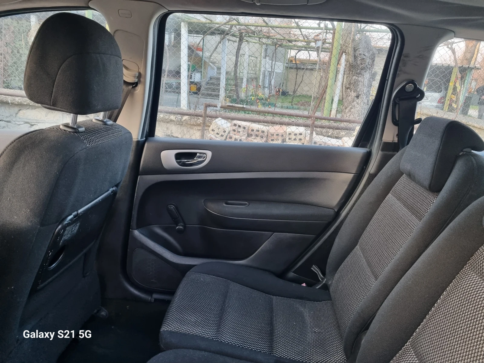 Peugeot 307 SW 1.6 HDi 109к.с., снимка 15 - Автомобили и джипове - 49104906