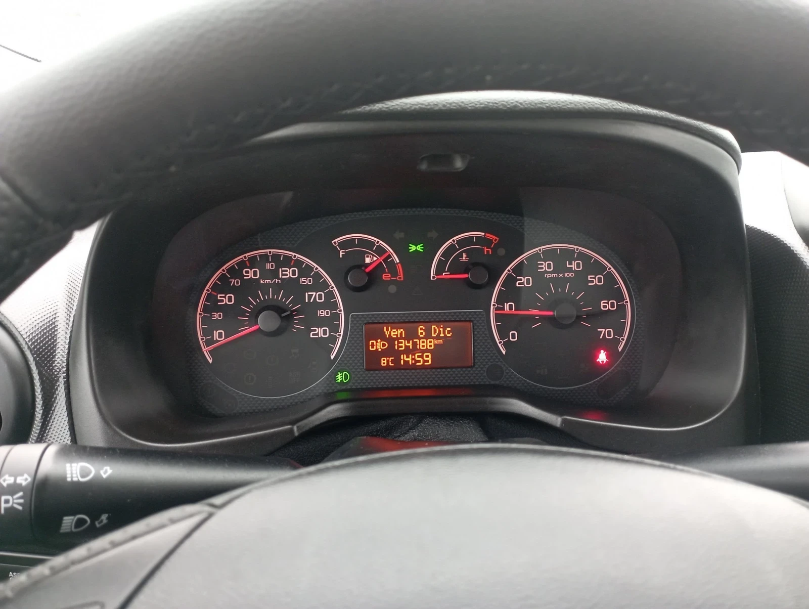 Fiat Qubo 1.3Mjet, Клима, Италия  | Mobile.bg — изображение 11