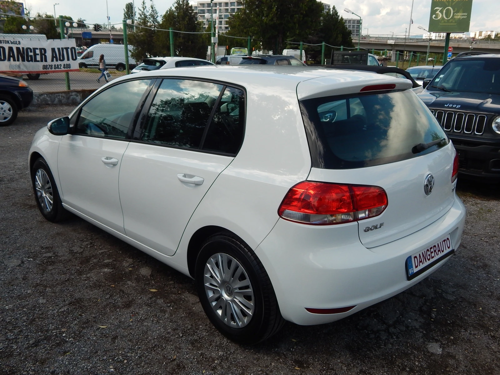 VW Golf 1.6TDI* 170000km.* КАТО НОВА*  - изображение 6