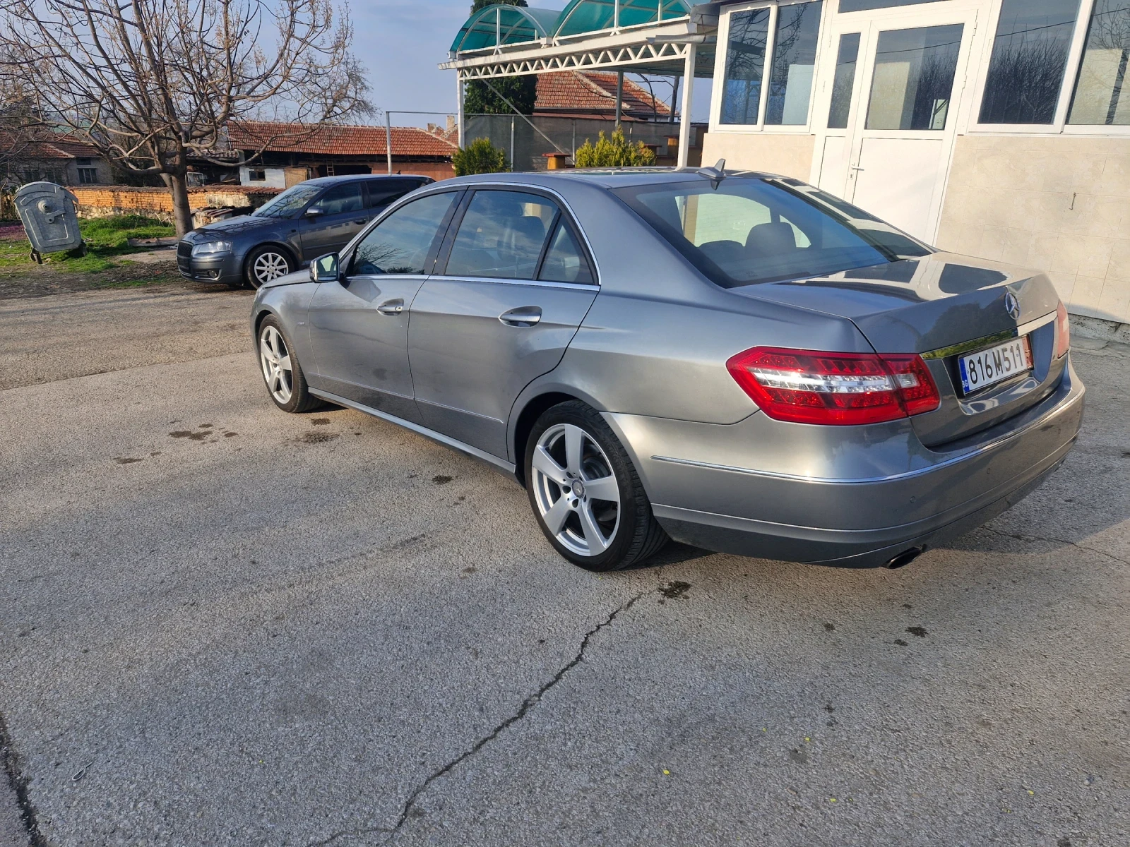 Mercedes-Benz E 350 CGI, снимка 7 - Автомобили и джипове - 53969727