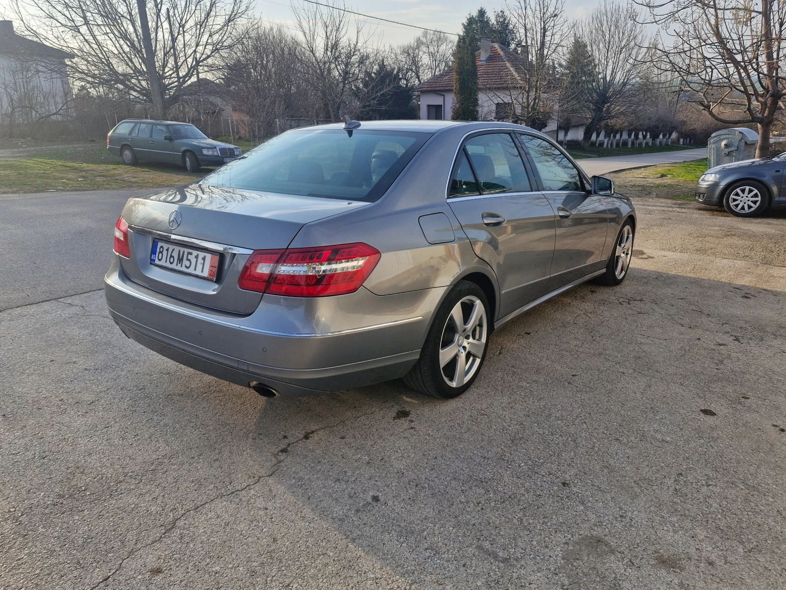 Mercedes-Benz E 350 CGI, снимка 5 - Автомобили и джипове - 53969727